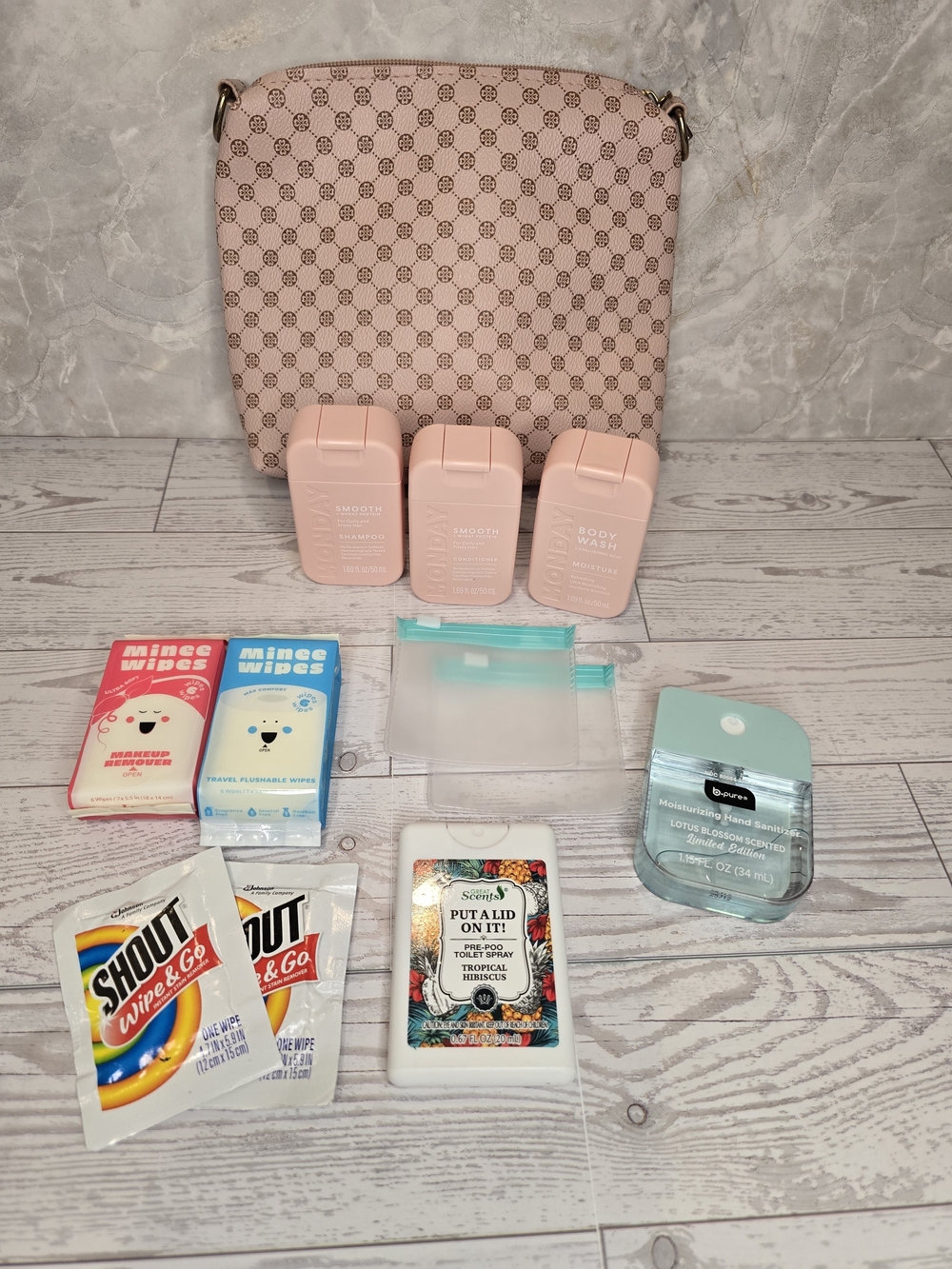 Monday Shampoo Travel  Kit